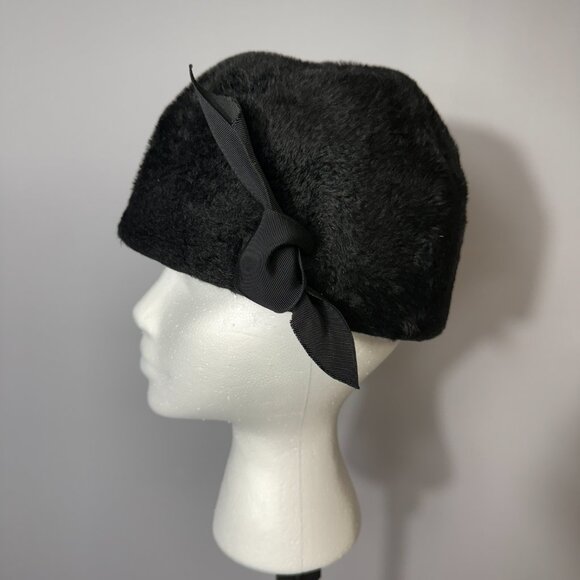 Little black hat - Picture 2 of 10